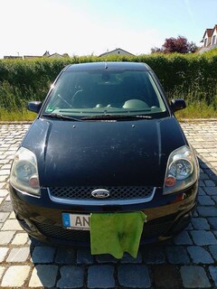 Bild des Angebotes Ford Fiesta 1.3 Ghia