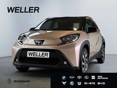 Bild des Angebotes Toyota Aygo X S-CVT Team D *ACC*CarPlay*CAM*SHZ*Bi-Tone*