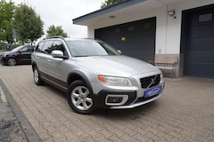 Bild des Angebotes Volvo XC70 Momentum AWD PDC+ALU+KLIMA+t.LEDER+6.GANG