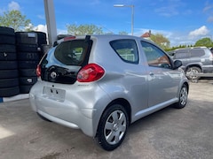 Bild des Angebotes Toyota Aygo 1,0 BENZIN KLIMA 50 kw 68 PS AUTOMATIK AUX CD