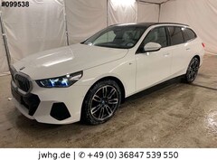 Bild des Angebotes BMW i5 40 eDrive M Sport|DrivingProf|360|AutobahnA