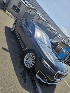Bild des Angebotes BMW 740 740d xDrive