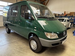Bild des Angebotes Mercedes-Benz Sprinter 313 CDI 4x4 Allrad 9-Sitzer