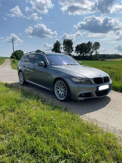 Bild des Angebotes BMW 330 330i e91 Touring / LCI / M-Paket / 19 Zoll Avus
