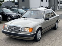 Bild des Angebotes Mercedes-Benz E 300 H-Kennzeichen Klima Automatik Schiebedach