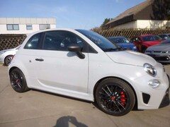Bild des Angebotes Abarth 695 /Klima/Navi/PDC/Carbon/Brembo/Alcantara/TTC