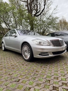 Bild des Angebotes Mercedes-Benz S 450 S 450 4Matic (221.084)