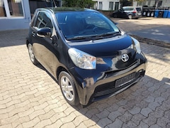 Bild des Angebotes Toyota iQ Basis/ Klima/ Alufelgen / 2.Hand / Inspektion Neu