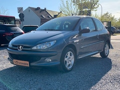 Bild des Angebotes Peugeot 206 JBL*1.Hand*Scheckheft*Elektr. Fenster*Klima*