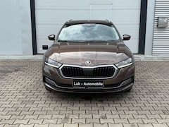 Bild des Angebotes Skoda Octavia First Edition°Leder°Automat°SitzBlft/El