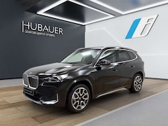 BMW iX1 eDrive20 [xLine, AHK, ACC, RFK, 19" LMR, LED, SHZ]
