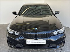 Bild des Angebotes BMW 330 iA Lim. Advantage LiveCock.ParkAss.HiFi.SHZ.