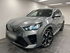Bild des Angebotes BMW iX2 xDrive30 M Sportpaket Pro Harman/Kardon Pano. DAB