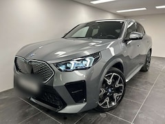Bild des Angebotes BMW iX2 xDrive30 M Sportpaket Pro Harman/Kardon Pano. DAB