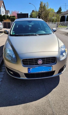 Bild des Angebotes Fiat Croma Croma 2.2 16V Emotion