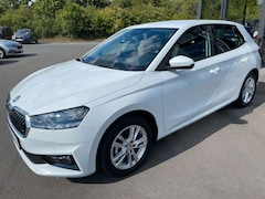 Bild des Angebotes Skoda Fabia Selection Schalter Navi Key Lenkradhz Kam
