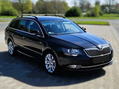 Bild des Angebotes Skoda Superb Superb Combi 2.0 TDI, 170PS, DSG, Combi Parktronik