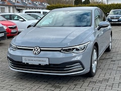 Bild des Angebotes VW Golf VIII Style eTSI DSG*LED*AHK*NAV*SHZ*ACC*CAM