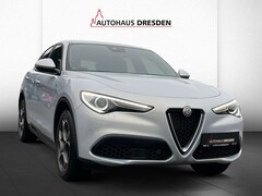 Bild des Angebotes Alfa Romeo Stelvio 2.0Turbo 16V 4WD BI-XEN / NAVI / W-PAKET