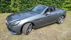 Bild des Angebotes Mercedes-Benz SLC 200 Roadster AMG Line selenitgrau metallic