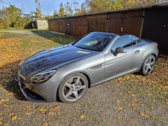 Bild des Angebotes Mercedes-Benz SLC 200 Roadster AMG Line selenitgrau metallic