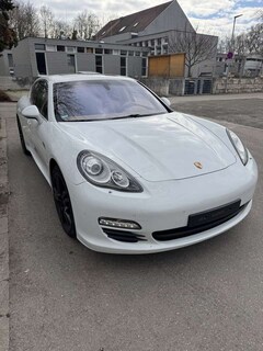 Bild des Angebotes Porsche Panamera 4S PDK