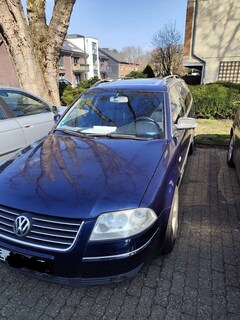 Bild des Angebotes VW Passat Variant 2,5 TDI Variant / Verfügbar ab 24.05.2025