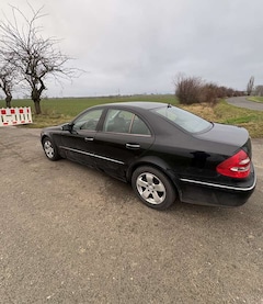 Mercedes-Benz E 270 E 270 CDI (211.016)