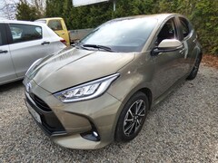Bild des Angebotes Toyota Yaris Hybrid 1.5 VVT-i Team "Sitzheizung-Alu"
