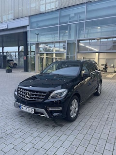 Bild des Angebotes Mercedes-Benz ML 350 ML 350 BlueTEC 4MATIC 7G-TRONIC