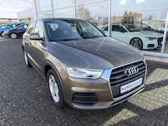 Bild des Angebotes Audi Q3 Sport Quattro 2,0 TDI S-Tronic, AHK, Bi-Xenon
