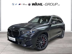 Bild des Angebotes BMW X5 M 50i B&W SURROUND HEAD-UP PANO AHK ALU 22"