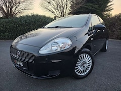 Bild des Angebotes Fiat Punto Grande Punto 1.4 8V Feel Guigiarodesign