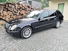 Bild des Angebotes Mercedes-Benz E 320 E-Klasse T-Modell Diesel T CDI Elegance DPF OM648