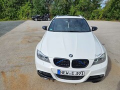 Bild des Angebotes BMW 320 320d DPF Touring Aut. Edition Exclusive