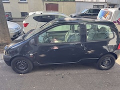 Bild des Angebotes Renault Twingo 1.2 Initiale Ledersitze 1 Jahr TÜV bis 07/2026
