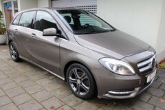 Bild des Angebotes Mercedes-Benz B 180 BiXenon Leder Navigation Klima SHZ PDC ALU