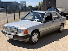 Bild des Angebotes Mercedes-Benz 190 E 1.8 mit Radio CD-Servolenkung-Alu 15 Zoll-BC-Top