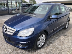 Bild des Angebotes Mercedes-Benz B 170 Autotronic*AHK*Park-Assistent*Sitzheizung*2.Hand*