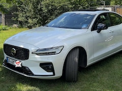 Bild des Angebotes Volvo S60 B5 B AWD Ultimate Dark