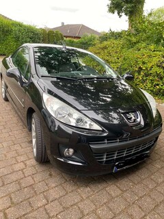 Bild des Angebotes Peugeot 207 CC 120 VTi Roland Garros
