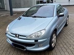 Bild des Angebotes Peugeot 206 206 CC 110 Automatik Tendance