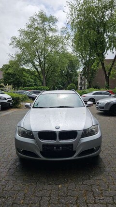 Bild des Angebotes BMW 318 318d DPF Touring