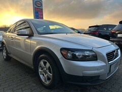 Bild des Angebotes Volvo C30 1.8 Momentum*TEILLLEDER*KLIMAAUTOMATIK*ALU*