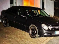 Bild des Angebotes Mercedes-Benz E 200 E 200 CDI Elegance