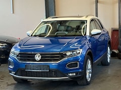 Bild des Angebotes VW T-Roc Style 4Motion Pano/Leder/Led/ACC
