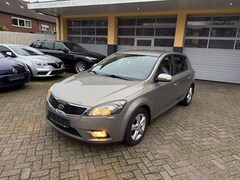 Bild des Angebotes Kia Ceed / cee'd Vision 1.6*SHZ*KLIMAAUTOMATIK*MFL**
