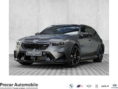 BMW M5 Touring Akrapovic H&R Yidos Alcantara Interiur