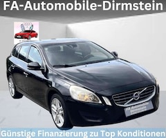 Bild des Angebotes Volvo V60 Kombi Momentum/NAVI/SCHIEBE.D/EHK/1.H/EURO.5