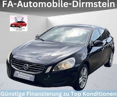 Bild des Angebotes Volvo V60 Kombi Momentum/NAVI/SCHIEBE.D/EHK/1.H/EURO.5